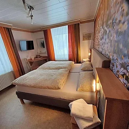 Gaestehaus Schmidt Bed & Breakfast