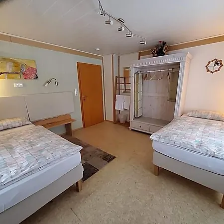 Bed & Breakfast Gaestehaus Schmidt