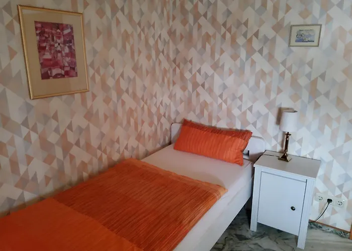 Gaestehaus Schmidt Bed & Breakfast